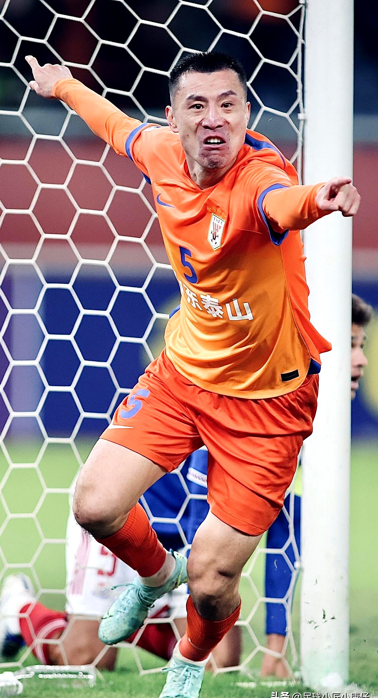 包含赛前中超传出新动向，克里夫兰骑士豪取连胜，管理层表态：震撼外界，资深球员宣示担当的词条